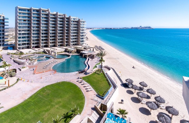 Las Palomas,Ocean Front,Newly Renovated Condo!