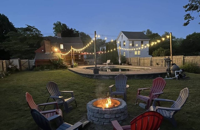 Last House - Colonial Home w/Pool, River Views