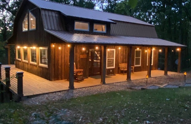 Last Minute and Early Bird Discount -20 Acres in Hocking Hills-Copperhead Cabin