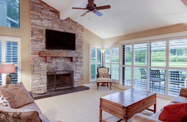 Latitude Adjustment! - 11 Aspen Circle