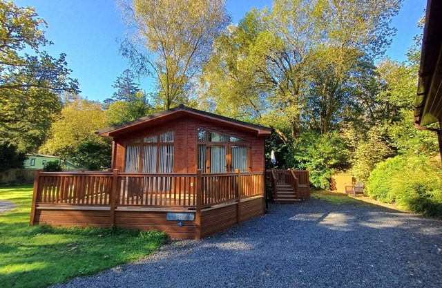 laughing Duck - a holiday lodge that sleeps 6 guests in 3 bedrooms