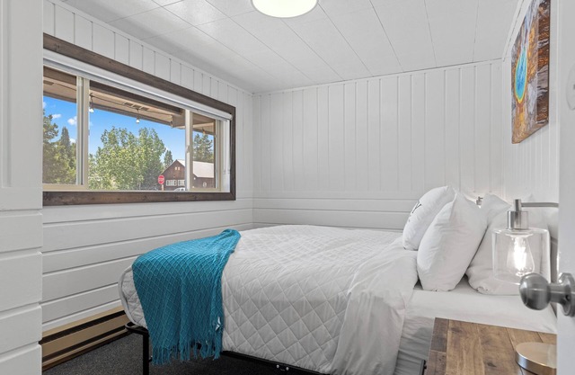 Lazy Duck Inn #19 2 Bedroom w/Kitchen