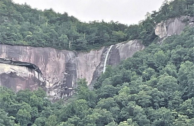 Lazy Lodge with Waterfall View. Perfect for family, deck, pool table, foosball.