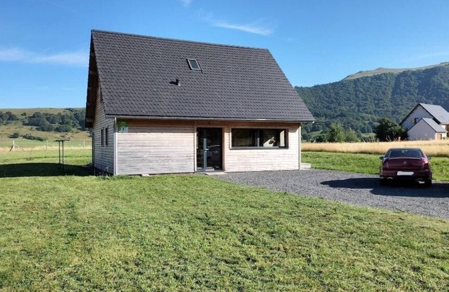 Le Cairn - Chambon SUR LAC