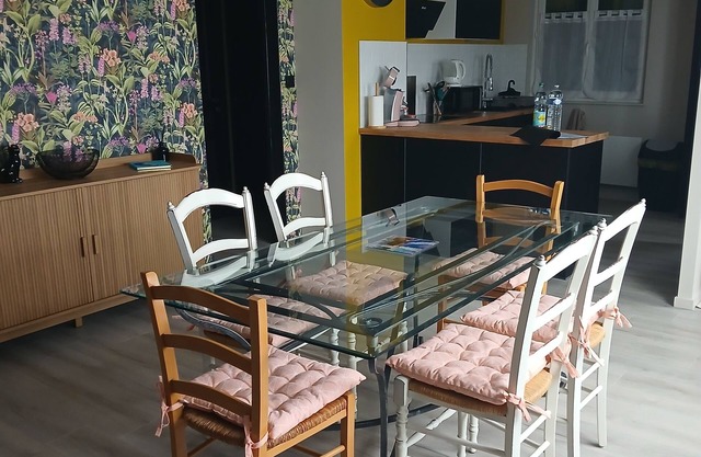 Le Cat'Etoiles- Gîte for 6 people.
