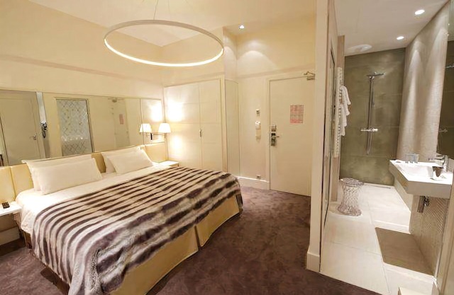 Le Cesar Hotel