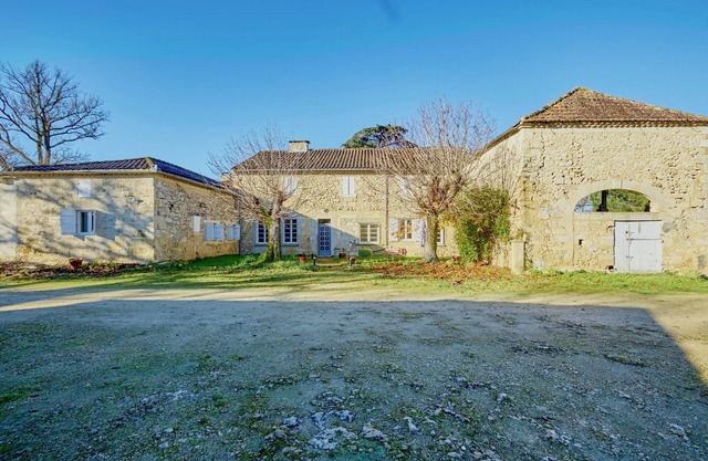 Le Clos Boissière - Charming gîte with swimming pool in the heart of the Gers