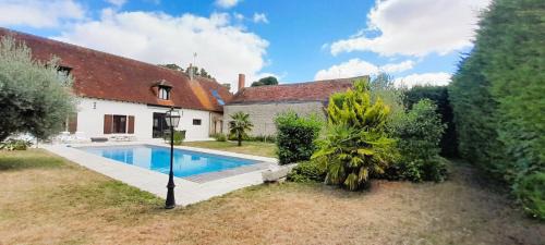 le Grand Chai piscine clim jardin 16 pers Levroux