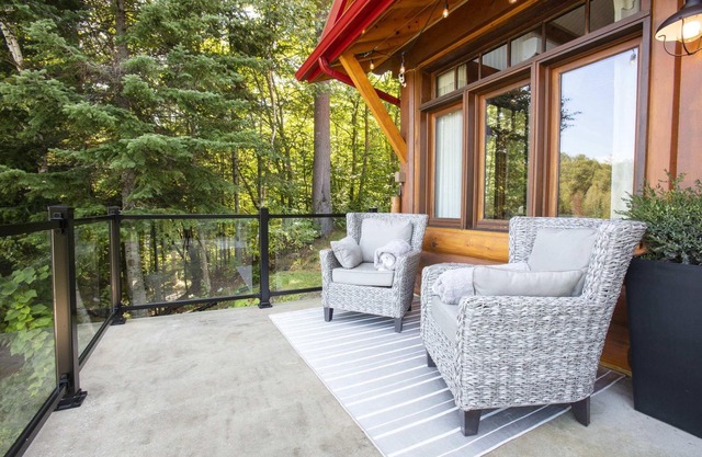 Le Oly | Chalet en bois rond | Bord de Lac