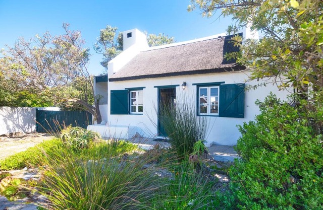 Le Petit Cottage In Langezandt Struisbaai