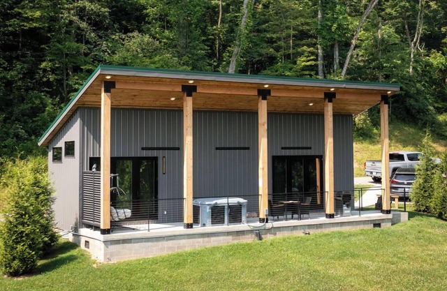 Legends Lane B - Hosted by The Chalets