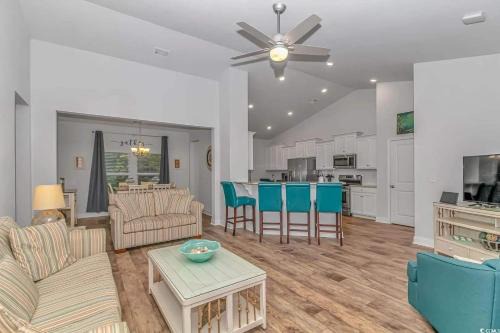 Legends Resort Home with Golf, Family Stay