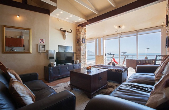 Leisure Bay 306 by CTHA