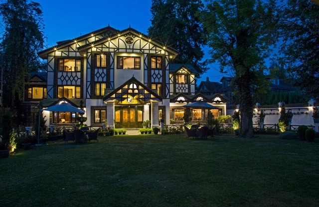 Lemon Tree Hotel Srinagar