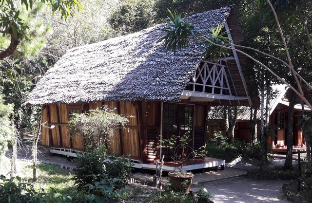 Les Acacias Bungalows Manambato