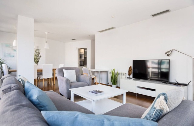 Les Corts Apartments By Olala Homes