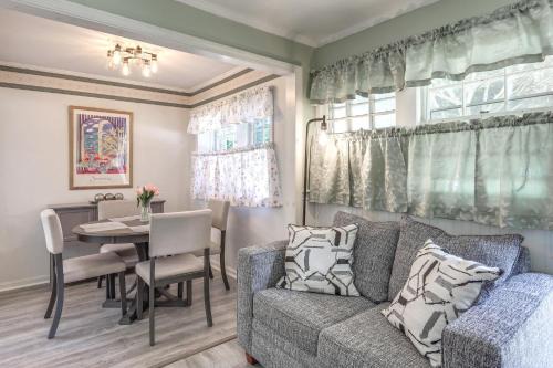 Less Than 2 Mi to Beach Cozy Cottage with Patio on Cape Cod