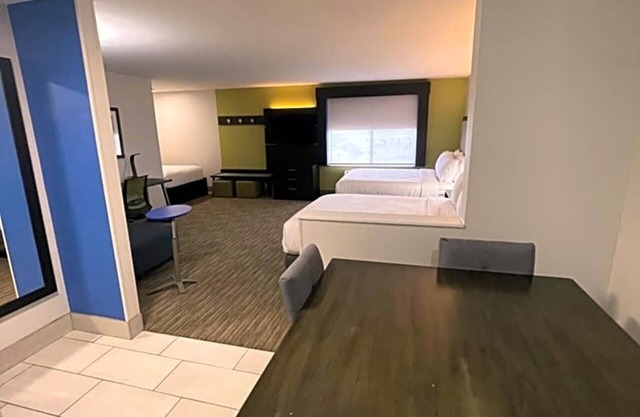 Less than a minutes’ drive from Interstate 25, this Las Vegas .