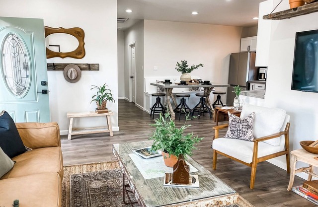 Let us host your vacation, sking, hiking, climbing, fishing, cycling adventures