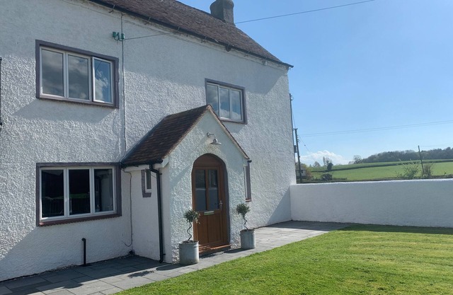 LEY MILL FARM, family friendly, with a garden in Huntley