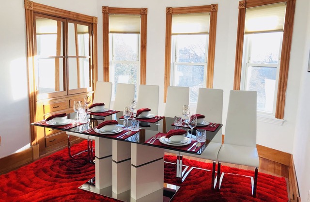 Lg Suite for up to 8 ppl/1 floor