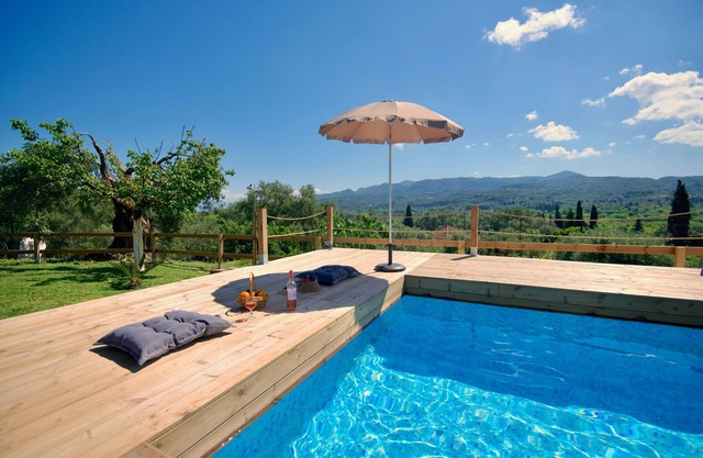 Limoncello, lovely family house, WiFi, close to amenities