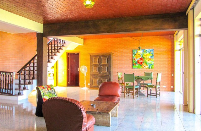 Linda casa à beira-mar da Praia de Cibratel/SP