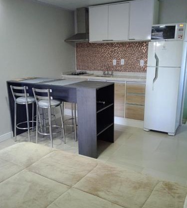 Lindo JK para 2 pessoas com garagem wifi e ar condicionado