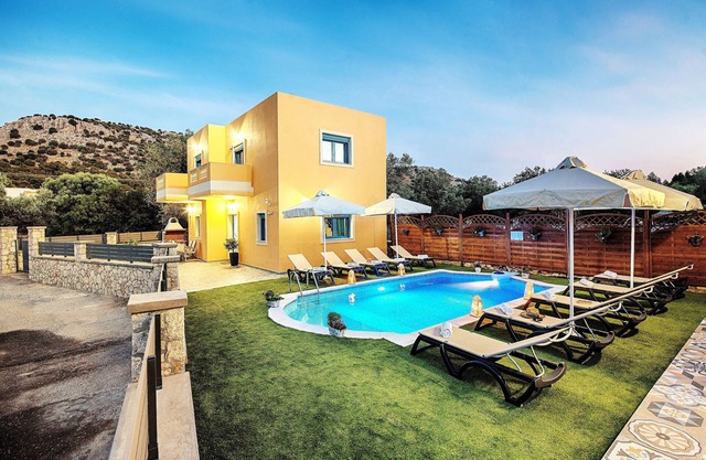 Lindos Luxury Retro Villas