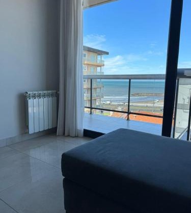 Liniers, con vista al mar