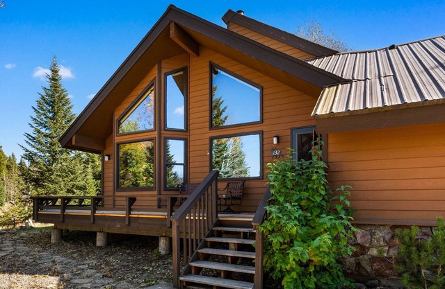 Lionhead Retreat - A wonderful home located outside of West Yellowstone