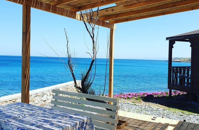 Lipsos Hotel Ata's Place
