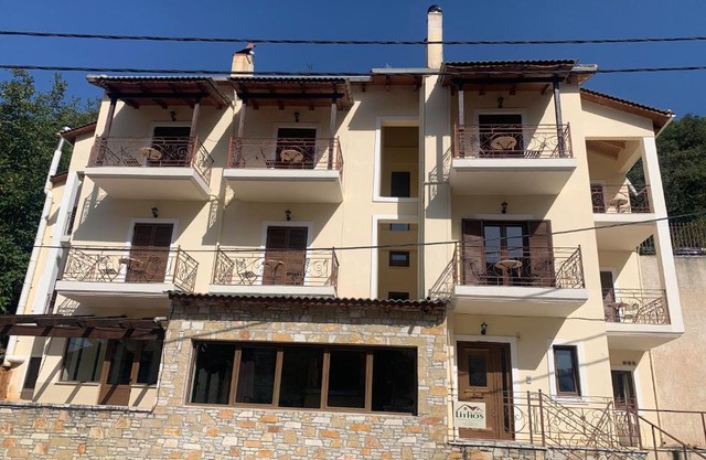 Lithos Villas Kalavryta