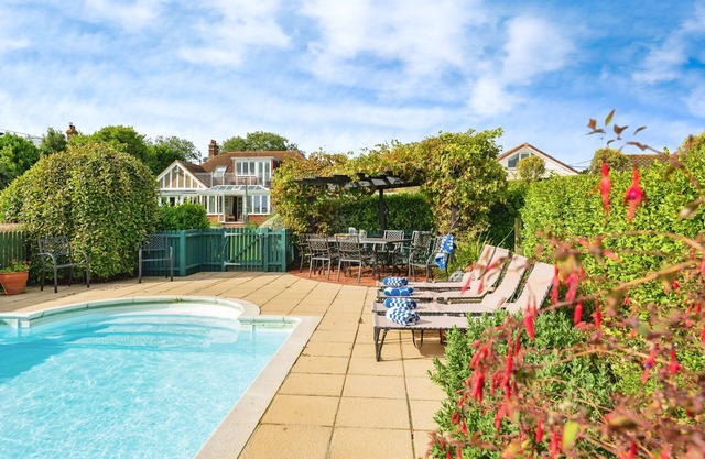 Little Forelands - a house that sleeps 10 guests in 5 bedrooms