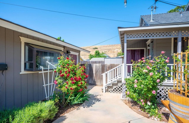 Littlefield Bungalow Suite