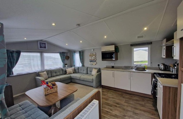 Littlesea Reeds holiday home