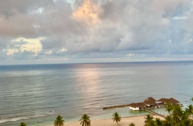 Live it 🏖☀️ Beach-Pools-Wifi-Gym- Games- Parking