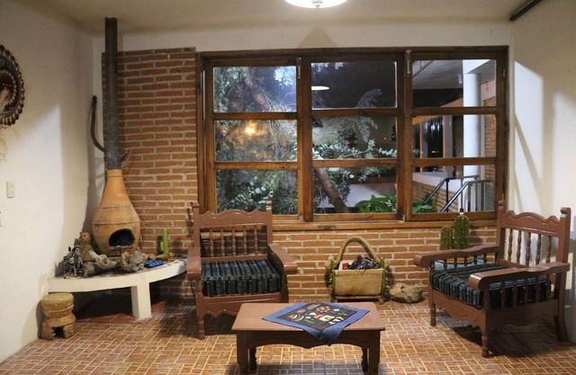 Live like a local in San Cris! Pets welcome!