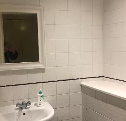 Liverpool station Apartment.