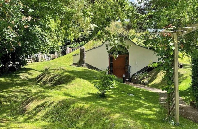 Living like a hobbit
