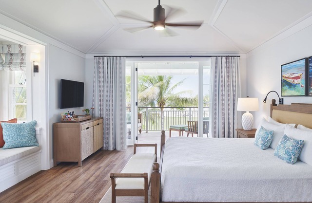 Located at Eclipse Ocean View Room - Patio or Balcony King or double bds