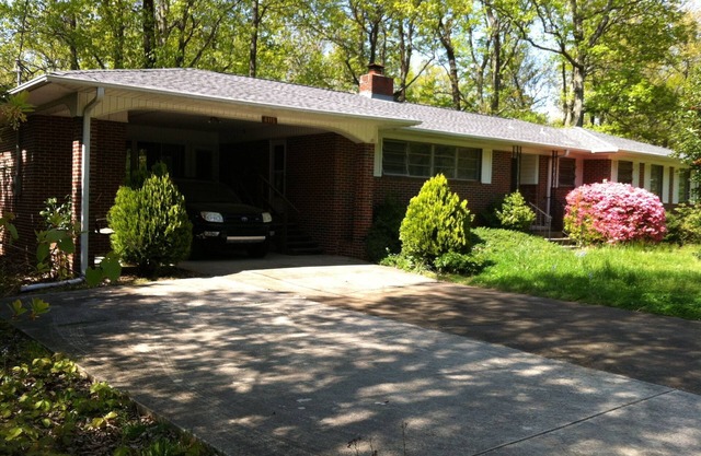 Located Next To State Park With 2200 Acers Of Hiking, Mountain Biking, Disc Golf