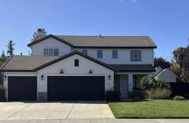 LOCATION in between Sac.and San Fran w/Napa in less than an hour away. UC Davis