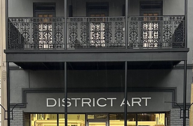 LOCATION! LOCATION! LOCATION !Downtown Main Street New Iberia.