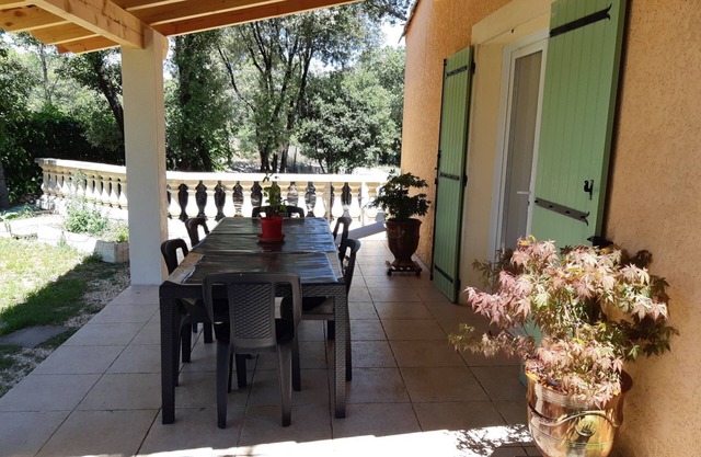 Location Maison Avec Piscine Privée 4 Personnes - Vézenobres