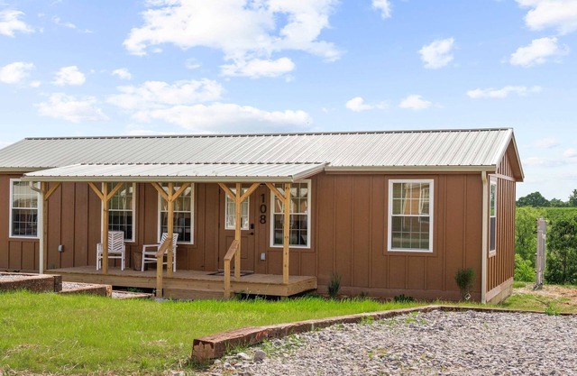 Lodge 108 at Eden Reserve—Safari Cabin Near Ark