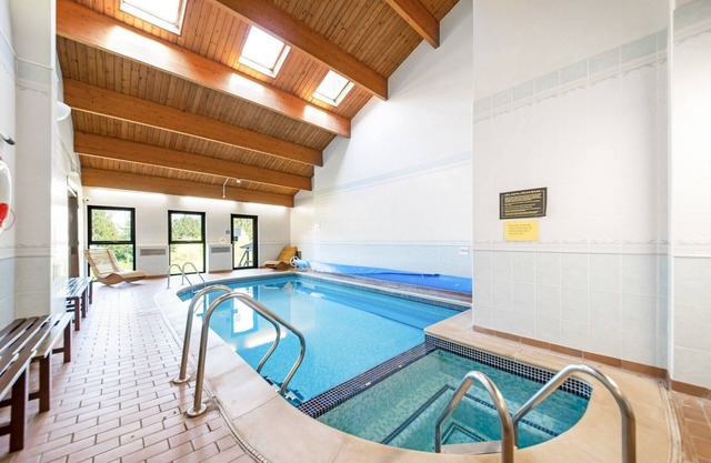Lodge in Thirsk with Scenic Trails & Spa