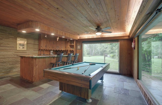 Lodge-Style Home in Coshocton w/Spacious Yard