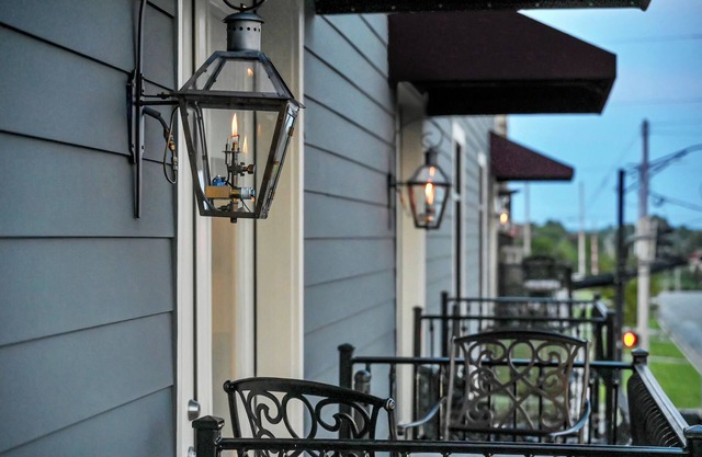 Loft Condo in Heart of Cullman with Murphy Bed to sleep 4