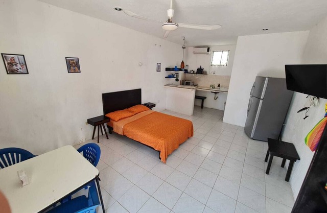 Loft style apartment north of Merida with Wifi Smartv a/c